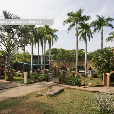 Fabhotel Les Boganveillea 黎明之村 外观 照片