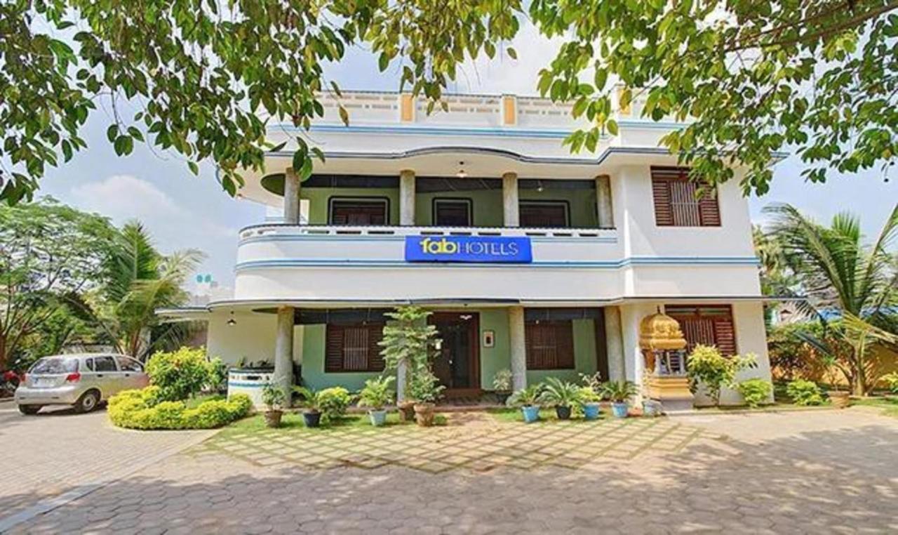 Fabhotel Les Boganveillea 黎明之村 外观 照片